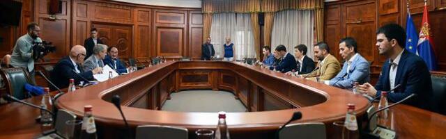 Penzioneri na sastanku u Vladi: Može samo 5,5 odsto povećanja, a ostalo – videćemo