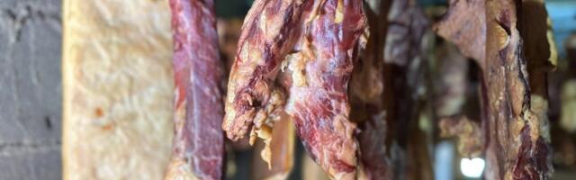 Trovali Pančevce: Pritvor do 30 dana osumnjičenima da su prodavali teško zaraženo meso