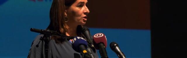 "Ustoličenjem Nešović poklonjena joj je 451 škola da sprovodi represiju, zastrašuje i preti"