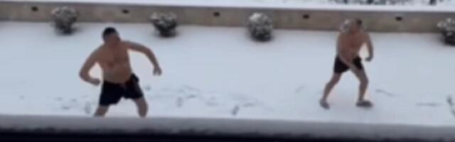 Zabava na Zlatiboru na ruski način, skinuli se u gaće pa... (VIDEO)