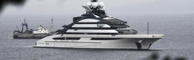 KROZ ORMUSKI MOREUZ PROŠLA SUPERJAHTA RUSKOG OLIGARHA: Duga 142 metra, vredna više od 400 MILIONA EVRA! Pripada jednom od najbogatijih ruskih milijardera VIDEO