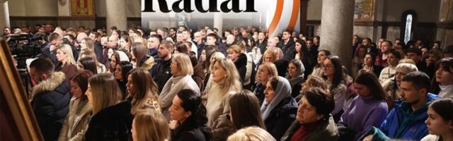 SRAMOTNO: Studentsko blokaderski Radar želi da vernike SPC predstavi kao neobrazovanu, zatucanu masu