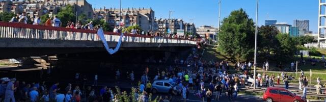 Kraj protesta: Okončana blokada auto-puta (FOTO I VIDEO)
