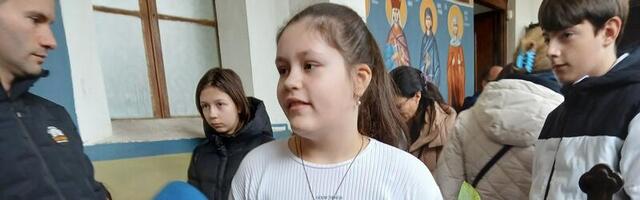 Zlatnik u rukama desetogodišnje Petre Zečević