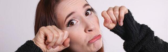 Zašto se kaže lije krokodilske suze?