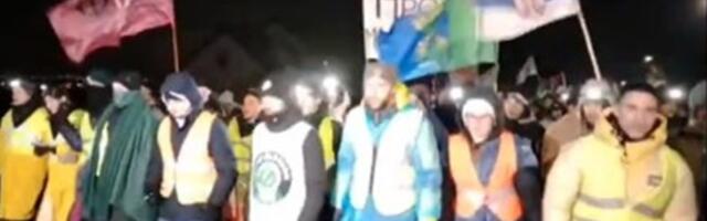 Studenti prespavali u Plandištu, nastavljaju da pešače ka Vršcu