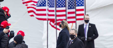 Zaraženo 130 agenata koji su čuvali Trumpa