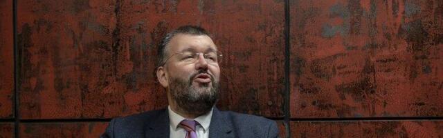 DOBRO POGLEDAJTE PORUKU ČEDE ANTIĆA! "Odgovornost rektora i dekana za ovo što se dešava je potpuna i apsolutna"