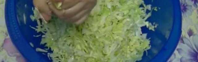 Da li u kupus salatu ide prvo ulje ili sirće? Sva mudrost je u redosledu, u kafani znaju za ovo pravilo