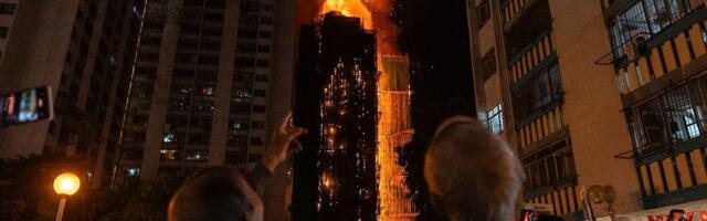 Porastao broj žrtava u požaru u stambenom kompleksu u Hongkongu: Poginulo 36 osoba, 279 se vode kao nestale