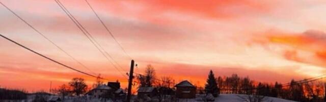 Čudo prirode! Večernje nebo nad Zlatarom oduzima dah, ali i najavljuje promenu vremena