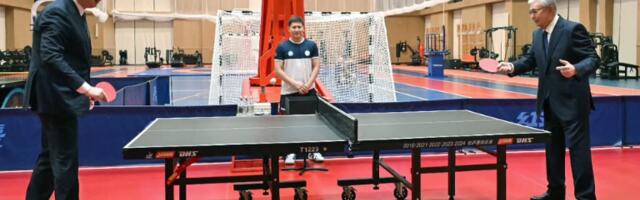 VUČIĆ IGRAO PARTIJU STONOG TENISA SA LIDEROM KAZAHSTANA Istakao da je Tokajev najbolji stonoteniser među političarima i poručio: VELIČANSTVENO GOSTOPRIMSTVO