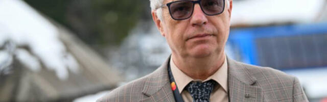 Мићовић: Тешко је рећи докле ће трајати преговори око НИС-а