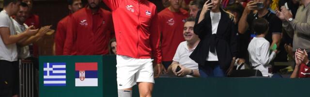 Đoković se vratio u Beograd: Novak se po povratku u Srbiju slikao sa mladim teniserom koji je obećavao