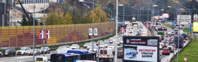 AMSS: Zbog radova na pojedinim deonicama mogući zastoji i usporavanje saobraćaja, a evo kako je na granicama