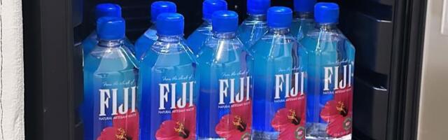 FIJI voda puna mikroplastike: Tužba uzdrmala poznati brend