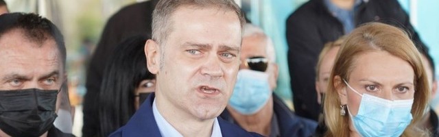 "Vučić 87 dana bez odgovora s kim je pričao 1.572 puta?"