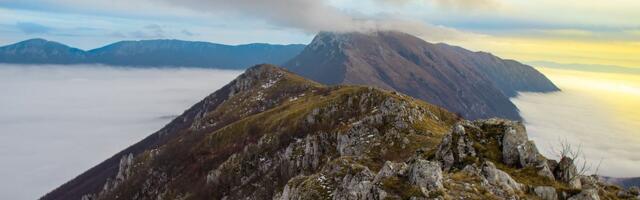 Zbog okomitih litica poređena je sa Alpima: Njen naziv uopšte ne odgovara bogatstvu koje se na njoj krije