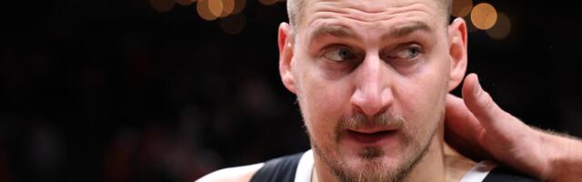 JOKIĆ PRIČAO O JEZIVIM OGREBOTINAMA KOJE IMA NA DESNOJ RUCI! Da li je moguće da su nastale OVAKO?! Srbin stao pred kamere, pa otkrio sve detalje!