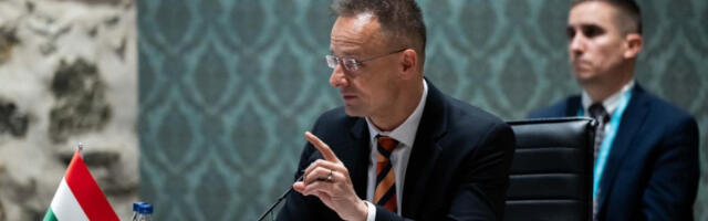 Сијарто Кијеву: Ово је ваш рат, Мађарска у њему неће учествовати