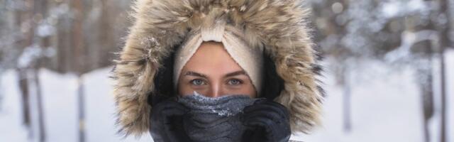 Ovu grešku pravimo godinama: Evo kako se zapravo nosi jakna koja ima kapuljaču sa krznom