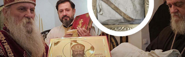 U ZAGREBU SVEČANO DOČEKANE MOŠTI MUČENIKA IZ JASENOVCA: Veliki dan za Srbe u Hrvatskoj (FOTO)