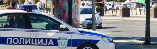 "PAO" NA PARKINGU SA KOVERTOM PUNOM PARA! Horor u Valjevu: Sakrio 56.000 evra, nastao HAOS kad je policija otkrila ODAKLE MU!