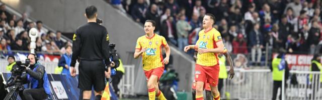 Lens se igrao sa živcima navijača: Prosuli 2:0, pa u penal seriji srušili Lion za polufinale kupa!