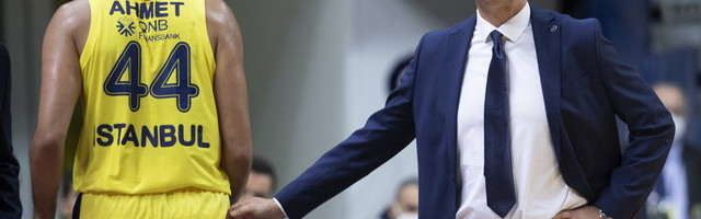 Tužni Fener - Kokoškov nema rešenje, novi poraz...