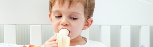 Banana može da izleči probleme sa spavanjem kod dece? Mama otkrila neobičnu metodu