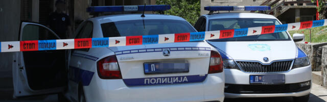 ORUŽANA PLJAČKA KOD SJENICE Razbojnici presreli vozilo brze pošte, povredili vozača i ukrali vrednu robu