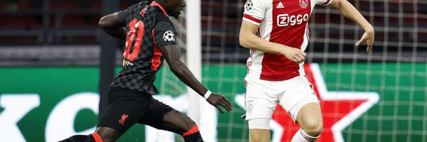 Liverpul se "sveti" Ajaksu, naplaćuje dugove od pre tri godine!