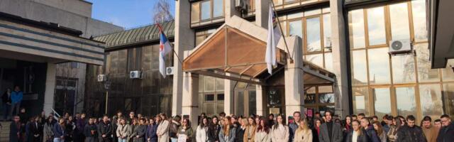Večeras ispred Rektorata u Kragujevcu protest podrške studentima i profesorima