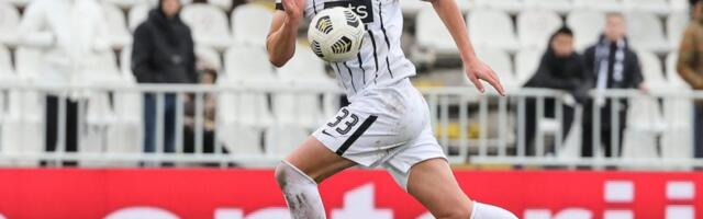 Bivši napadač Partizana igra sezonu karijere u Alverki (VIDEO)