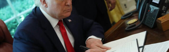 Трамп одобрио санкциони удар: 500 одсто царина за купце руске нафте и гаса