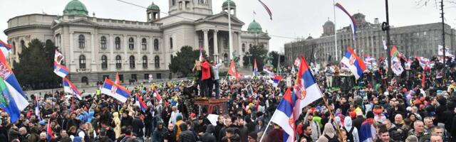 „Vučić nije Janukovič – bar ne još“: Forin polisi analizira da li Srbija ide ka „srpskom Majdanu“?