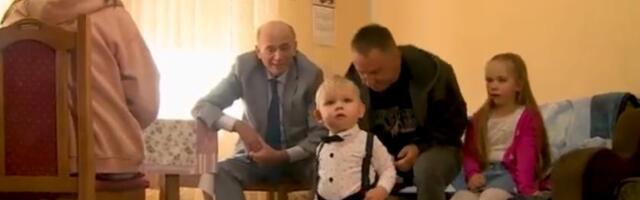 ČAK 23 PORODICE KUPILE SU SEOSKE KUĆE PREKO KONKURSA BAŠ NA TOM MESTU! I stalno se doseljavaju! Kako su Roksanda i Saša s dvoje dece započeli nov život na selu