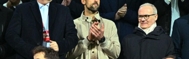 Novak navijao za Bosance, dobio čak i dres (VIDEO/FOTO)