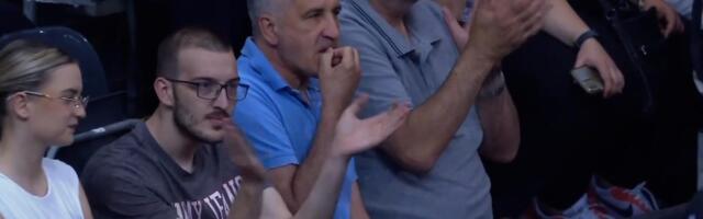 Vlada Dragutinović gleda meč Partizan - FMP