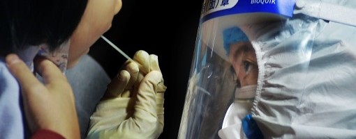 Kina: Otpušteni zdravstveni zvaničnici zbog jačanja epidemije