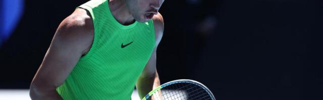 POŠTENO SU SE NAMUČILI, ALI SU PROŠLI DALJE! Alkaraz i Siner u četvrtfinalu turnira u Dohi