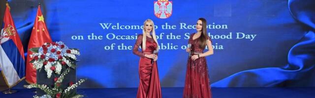 Sestre Gobović nastupile u Pekingu na svečanom prijemu povodom Dana državnosti Republike Srbije (FOTO)
