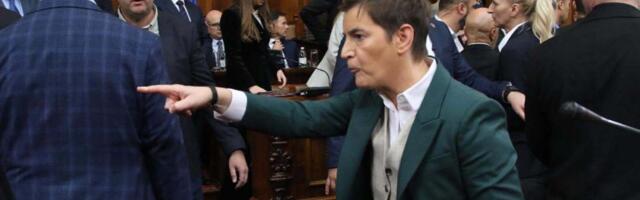 Kada bi im Vučić naredio, poslanici SNS bi izglasali da je zemlja ravna ploča: O izjavi Brnabić da opozicija u parlamentu vodi rijaliti politiku