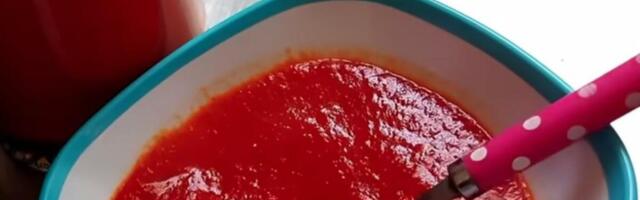 Recept za domaći kečap za dijabetičare i sve koji ne žele da se ugoje: Sprema se za čas, gust je, jak, a zdrav!