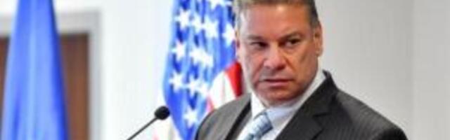 Ескобар: Очекујем договор Београда и Приштине наредних дана