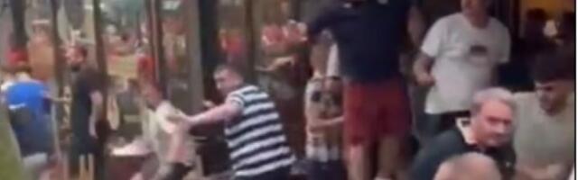 Žestoka tuča navijača pred polufinale Eura (VIDEO)