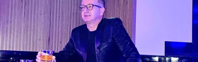 Ovo piše u ličnoj karti kuma Saše Popovića! Na estradi je 30 godina, a pravim imenom ga je zvala samo majka