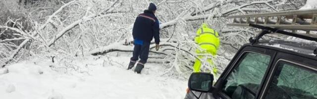 BEZ STRUJE 10.200 LJUDI U VALJEVSKOM KRAJU: Vanredna situacija u Valjevu zbog snežnih padavina