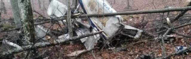 UŽASNE VESTI NAKON PADA AVIONA HITNE POMOĆI! Poginuli SVI putnici, pilot IZGUBIO KONTAKT sa kontrolom letenja! (FOTO)