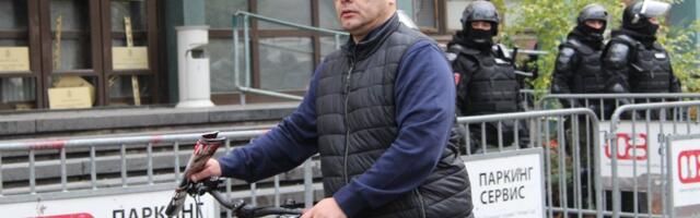 "Ili si glup, ili pokvaren"! Ješić zakukao: Žali se na blokadere, a onda usledila prepucavanja (VIDEO)